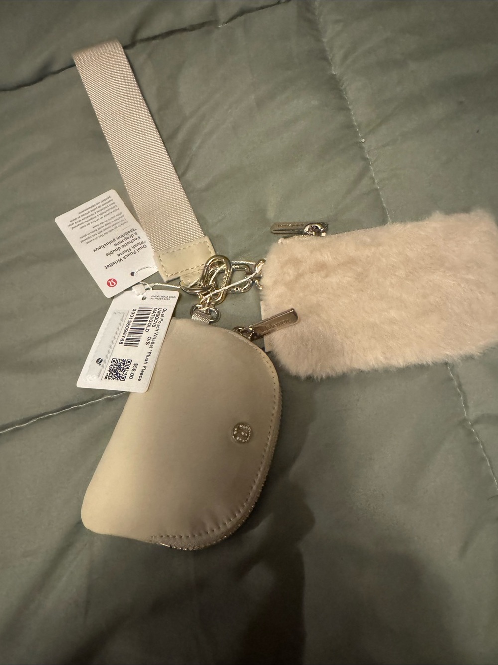 Lululemon duel pouch wristlet plush fleece SA096M7, Natural/Gold, NWT